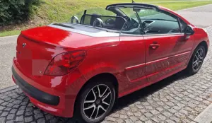 Peugeot 207 Premium Bild 4