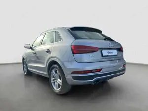 Audi Q3 design quattro S-line Selection LED AHK Tempo Bild 4