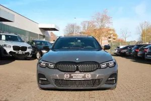 BMW 330 d M Sport Seats. HUD, Pano,LED, Carbon Inter