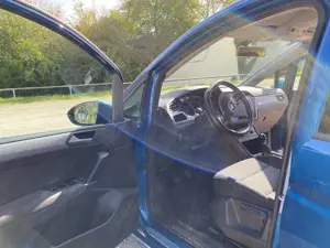 Volkswagen Touran Touran 1.6 TDI Comfortline Bild 4