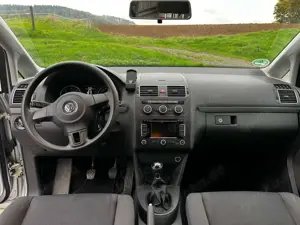Volkswagen Touran Touran 1.6 TDI DPF Trendline Bild 2