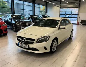 Mercedes-Benz A 160 1,6 L Score*LED*RFK*Navi*SHZ*Klima* Bild 4