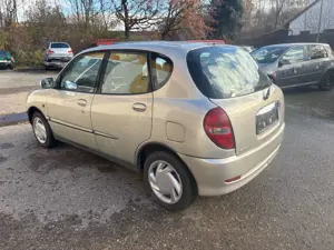Daihatsu Sirion 1.0 Plus Bild 4