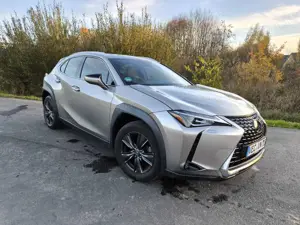 Lexus UX 200 Launch Edition