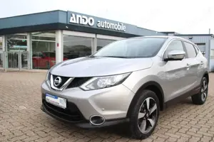 Nissan Qashqai 1.5 N-Connecta Navi/SHZ/PDC/Spur/360°