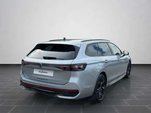 Volkswagen Passat Variant R-Line 2,0 l TDI 150 PS DSG7 Bild 2