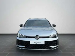 Volkswagen Passat Variant R-Line 2,0 l TDI 150 PS DSG7 Bild 5