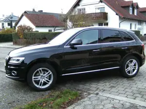 Audi Q5 Q5 2.0 TFSI Quattro Autom Xenon Leder AHK Navi SSD