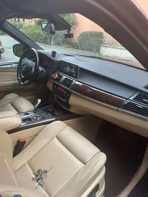 BMW X5 X5 xDrive40d Bild 2