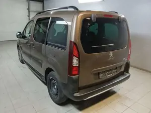 Peugeot Partner Outdoor | 7 Sitzer Bild 4