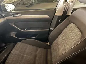 Volkswagen Passat Variant Business Bild 4