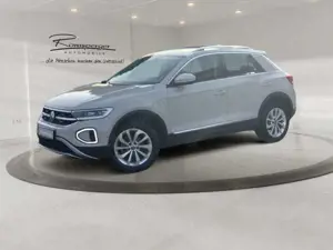 Volkswagen T-Roc 1.5 TSI DSG Style ACC LED APP Keyless Kame Bild 2