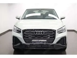 Audi Q2 35 1.5 TFSI S line S-tronic Matrix AHK Bild 2
