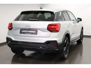 Audi Q2 35 1.5 TFSI S line S-tronic Matrix AHK Bild 5