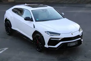 Lamborghini Urus 4.0 1.Hand/Pano/Massage/BangOlufsen/HuD