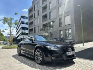 Audi TT TT Coupe 2.0 TDI quattro