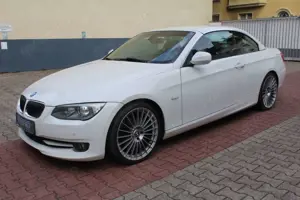 BMW 318 i Cabrio edition ( Leder / Navi / PDC / 19" )