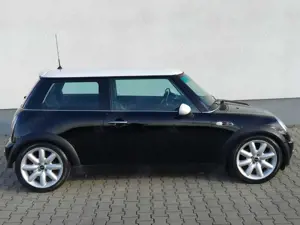 MINI Cooper S OPTIK*TOP ZUSTAND*TIP TOP MINI* Bild 4