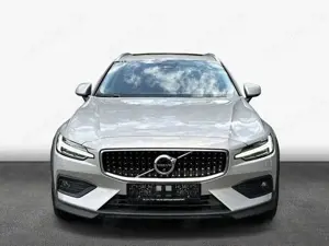 Volvo V60 Cross Country V60 Cross Country B4 D AWD Plus Bild 3