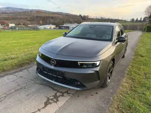 Opel Astra L Sports Tourer Elegance Plug-in-Hybrid Bild 1