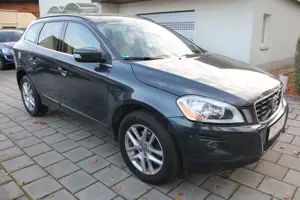 Volvo XC60 D5 AWD Aut. Momentum Klimaautomatik Tempomat PDC A Bild 3