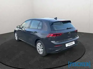 Volkswagen Golf VIII 2.0TDI Life LED Navi Rear View ACC DAB Carpla Bild 4