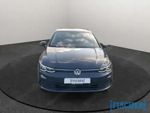 Volkswagen Golf VIII 2.0TDI Life LED Navi Rear View ACC DAB Carpla Bild 2