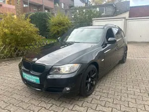 BMW 320 Baureihe 3 Touring 320i, *LEDER NAVI XENON*