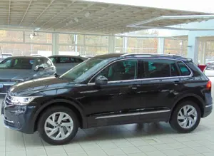 Volkswagen Tiguan Elegance 2.0 TSI DSG 4Motion MATRIX/AHK