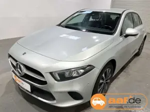 Mercedes-Benz A 200 Style Automatik EU6d LED Navi Klima PDC