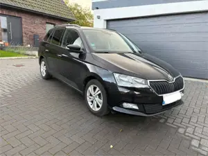 Skoda Fabia Skoda Fabia Ambition Kombi 110PS 50k km schwarz