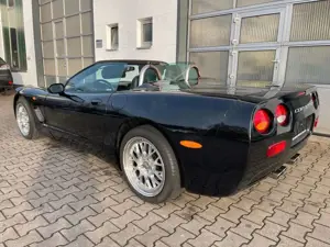 Corvette C5 5.7 Cabrio Aut/HEAD-UP/E-SITZE/BOSE/TOP Bild 3