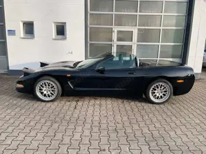 Corvette C5 5.7 Cabrio Aut/HEAD-UP/E-SITZE/BOSE/TOP Bild 2