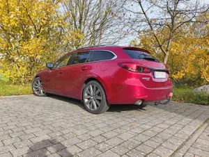 Mazda 6 6 Kombi SKYACTIV-D 184 Drive i AWD Sports-Line Bild 3