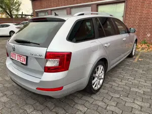 Skoda Octavia Elegance *2.HAND*T.LEDER*PDC*NAVI* Bild 5