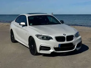 BMW 240 M240i Coupe