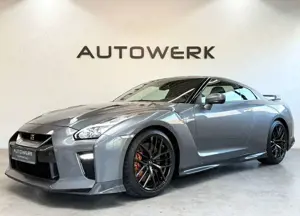 Nissan GT-R Bild 2