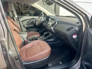 Hyundai iX35 Premium AWD Automatik * Kamera * AHK * Leder * TOP Bild 5