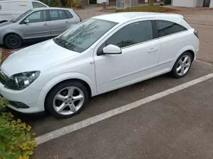 Opel Astra Astra GTC 3-Türer GTC 1.8 Automatik-TÜV NEU- Bild 2