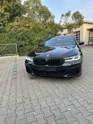 BMW 520 520d xDrive Touring Aut. Luxury Line