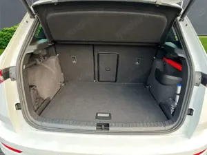 Skoda Karoq Sportline 4x4+Anhängerkupplung+Navi+el.Panoramadac Bild 5
