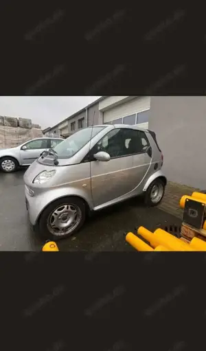 smart forTwo Cabrio 0.7 Passion 61cv Bild 3