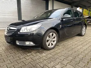 Opel Insignia A Sports Tourer, Tüv 05/26, AHK