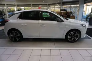 Opel Corsa F Elegance LEDER, NAVI, LED, SITZHEIZUNG Bild 2