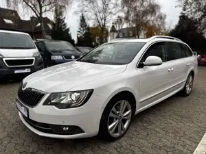 Skoda Superb Combi 1.8 Elegance'Xenon'Panorama'Cam'1Ha Bild 3