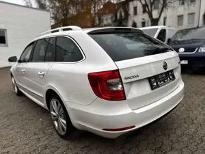 Skoda Superb Combi 1.8 Elegance'Xenon'Panorama'Cam'1Ha Bild 4