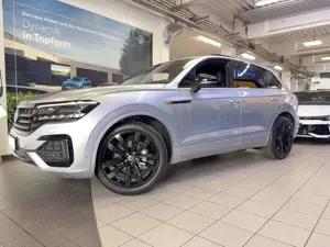 Volkswagen Touareg R-Line 3.0 V6 TDI 4MOTION MATRIX LED+HUD