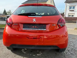 Peugeot 208 Bild 3