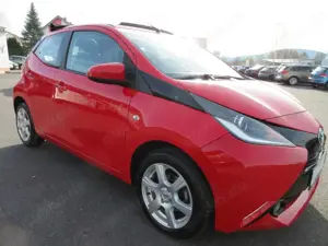 Toyota Others Aygo AYGO x-wave Bild 2