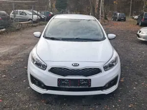 Kia Ceed / cee'd Ceed 1.0 T-GDI 100 ISG Dream-Team Edition
